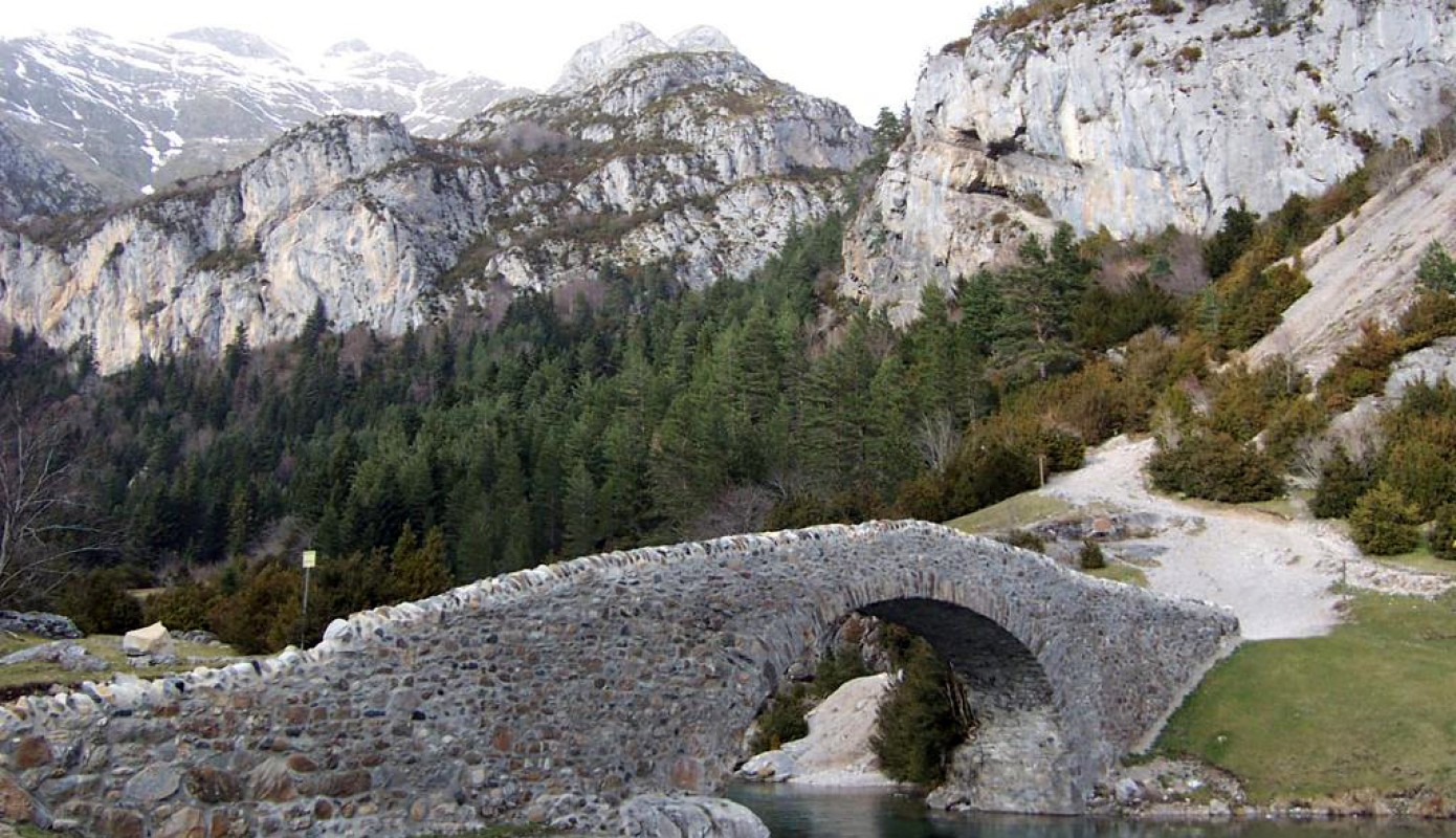 Pirineo_San_Nicolas_de_Bujaruelo.jpg