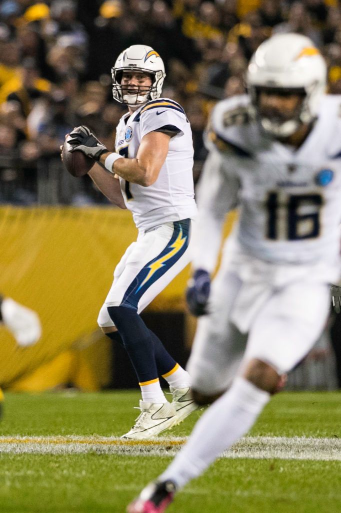 NFL: DEC 02 Chargers at Steelers